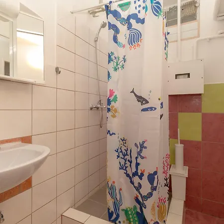 Hostel New In