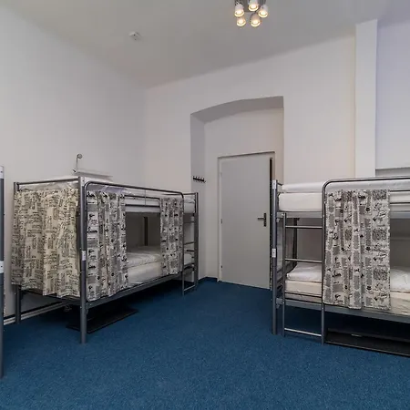 Hostel New In Praga