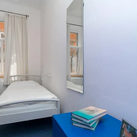 New In Albergue *